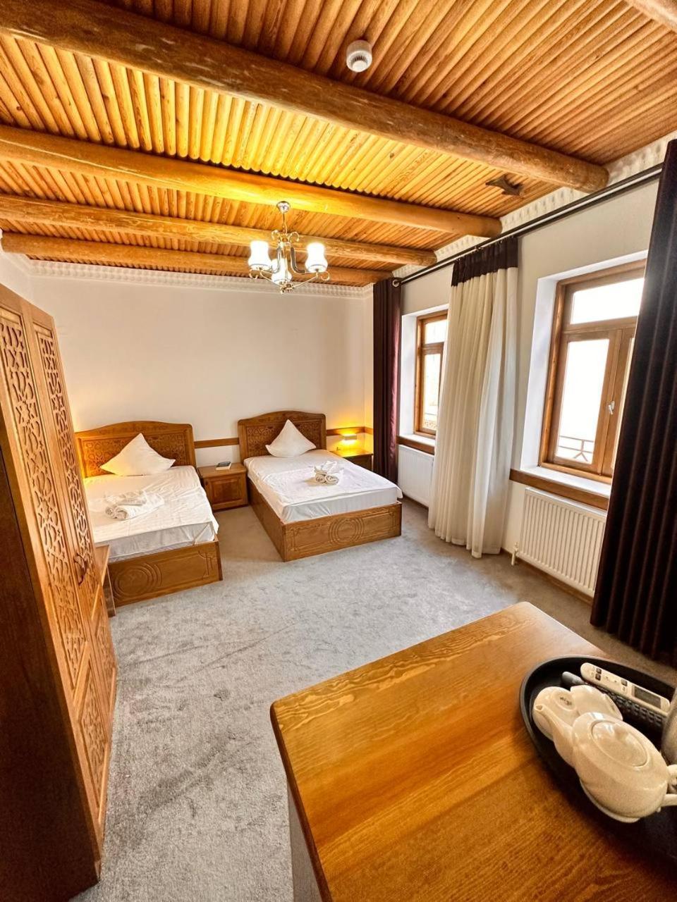 Munis Hotel Buxoro Luaran gambar