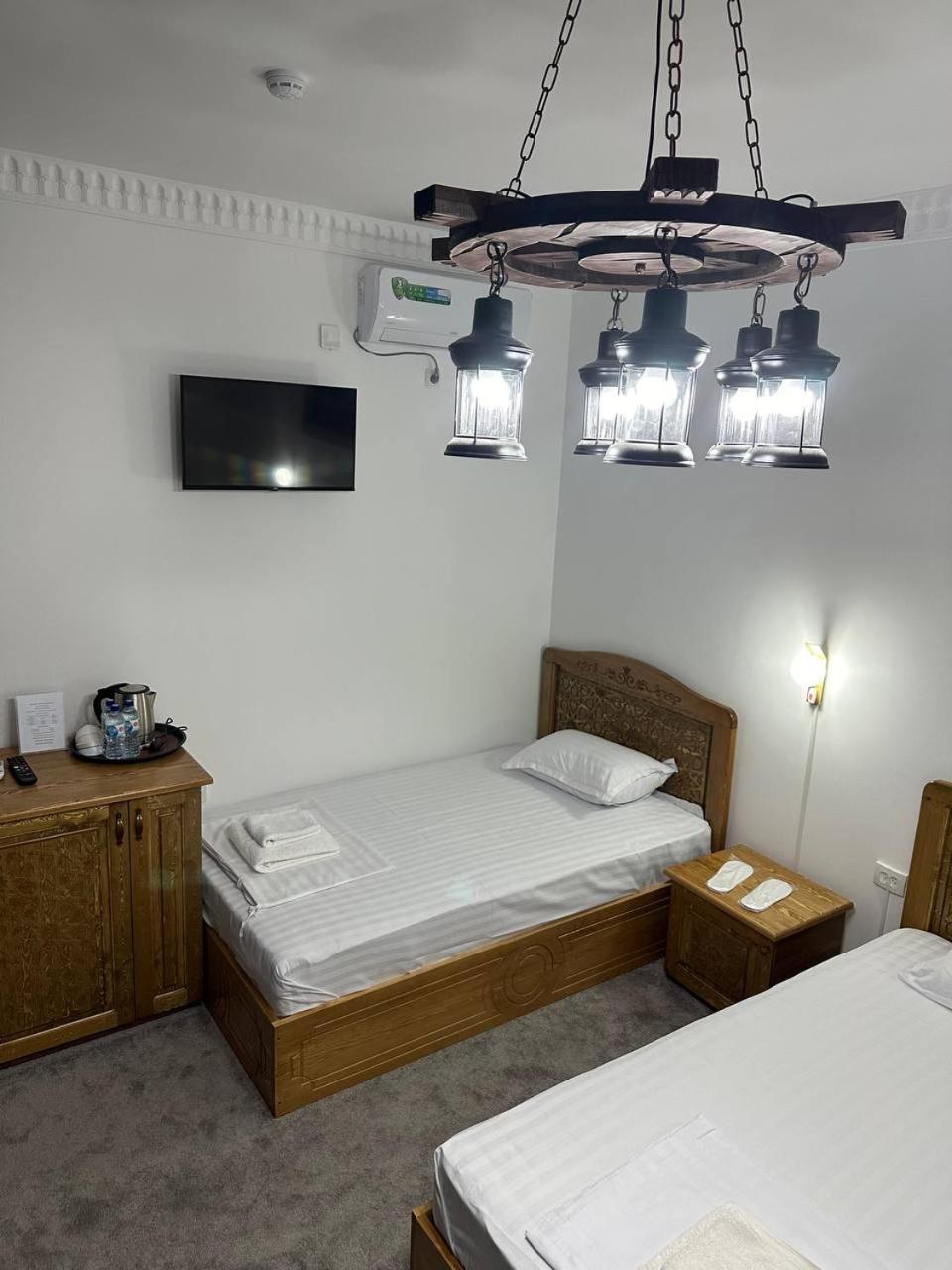 Munis Hotel Buxoro Luaran gambar