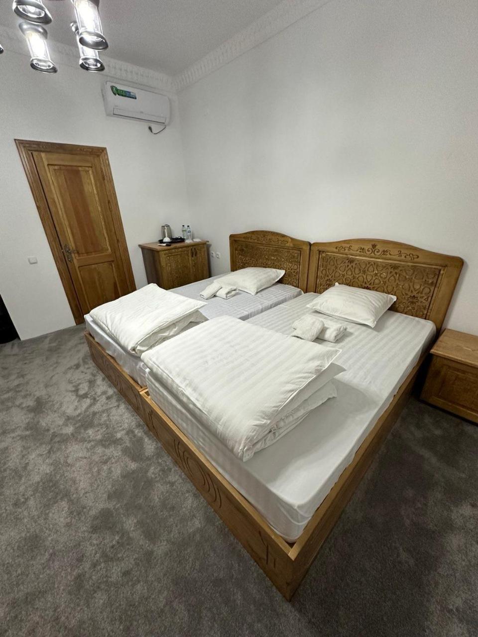 Munis Hotel Buxoro Luaran gambar
